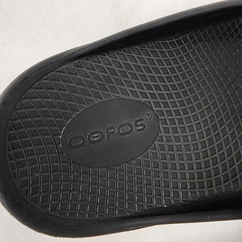 OOFOS OOriginal Unisex Black Sandal Thong Flip Flop Size M7 W9 Slide Logo Casual